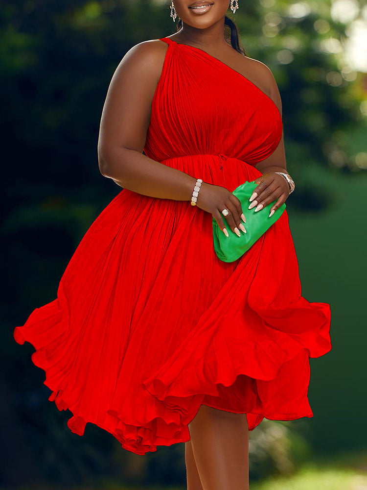 Robe midi asymétrique plissée à ceinture