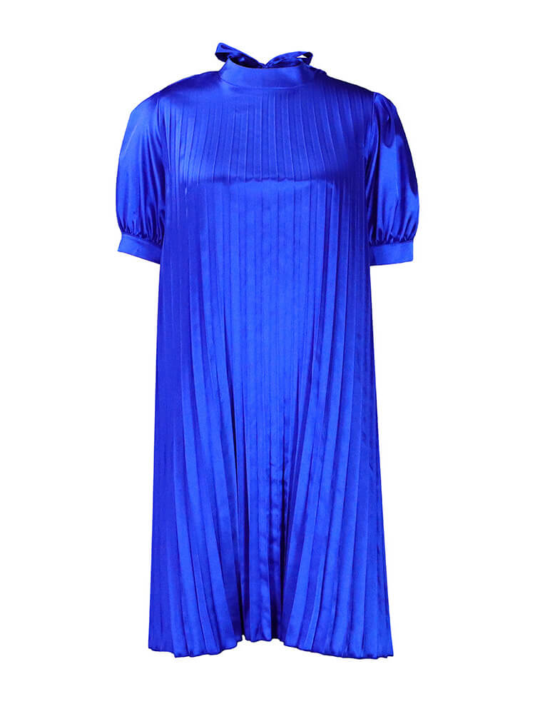 Kurzärmeliges, plissiertes Minikleid mit Stehkragen und kurzen Ärmeln